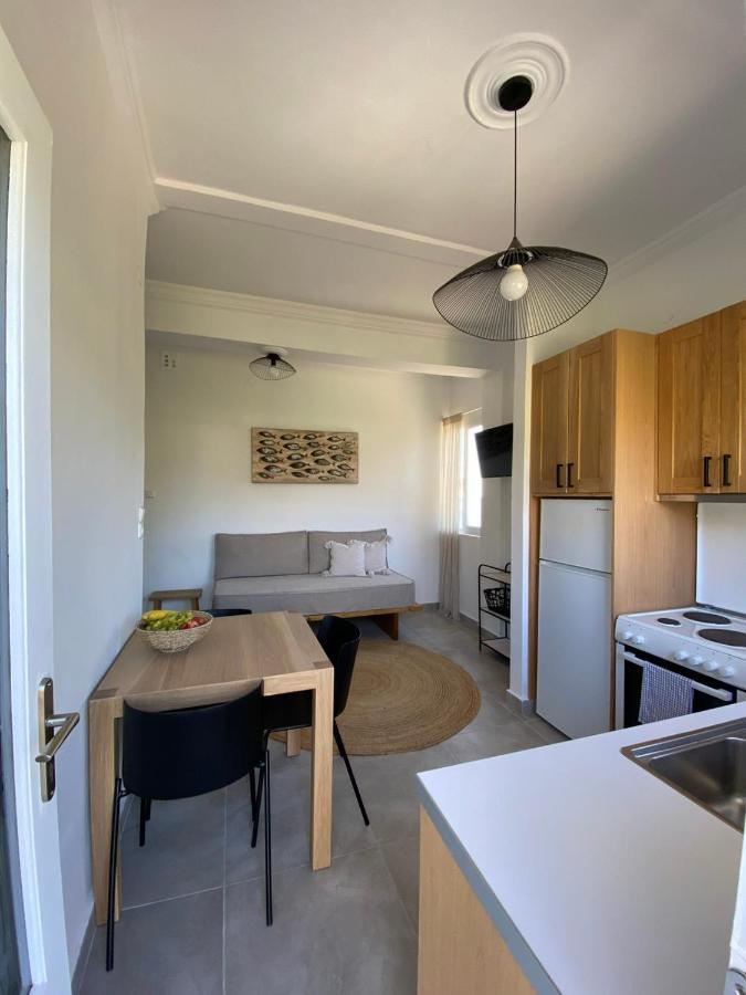 Thassa Beach Apartment No1 Leonídion Exterior photo