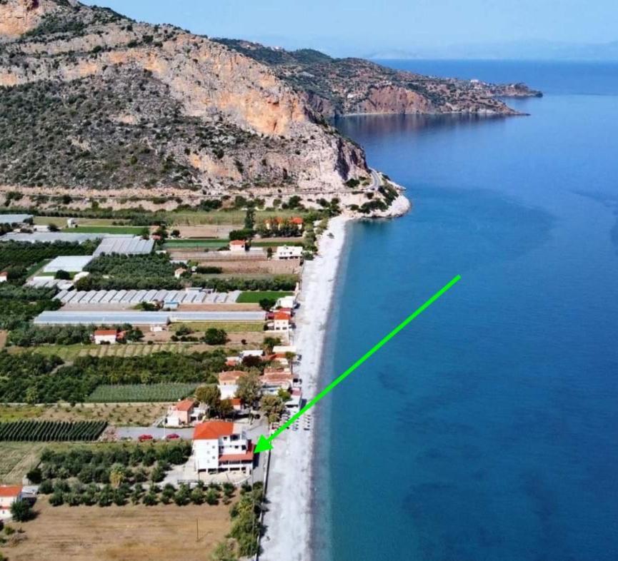 Thassa Beach Apartment No1 Leonídion Exterior photo